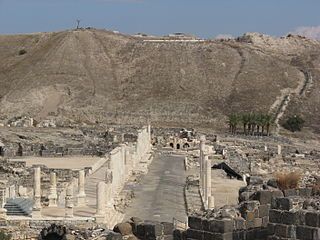 320px-Beit_shean_roman_ruins