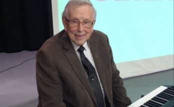 Vic Eliason at the Keyboard