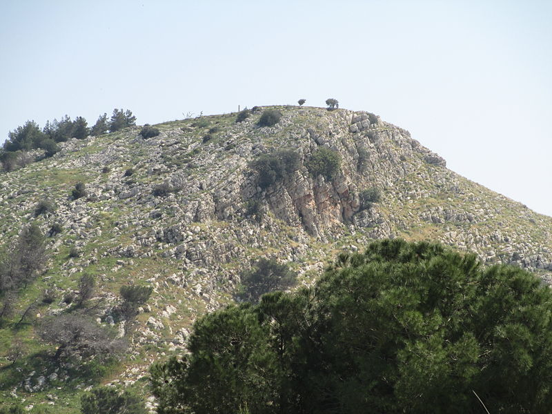 800px-PikiWiki_Israel_30995_Mount_Precipice